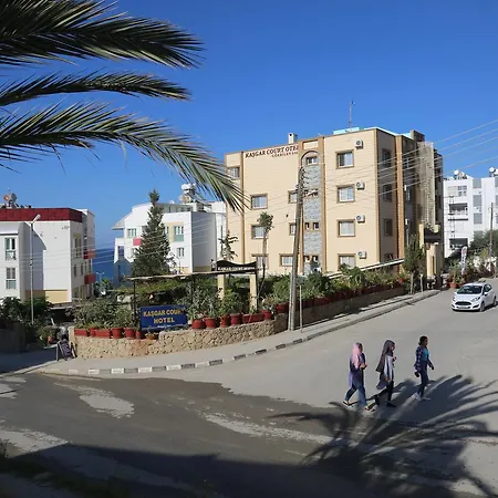 Szálloda Kasgar Court 2*