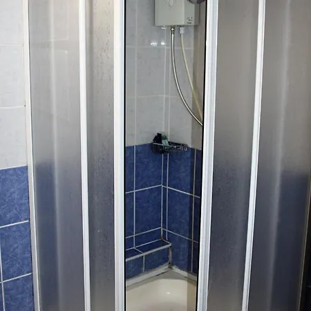 Kasgar Court Szálloda Ayvaryara