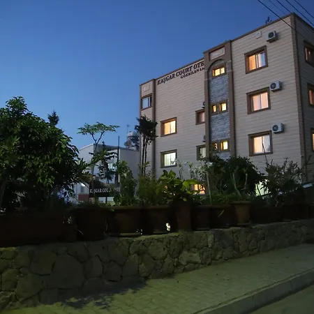 Kasgar Court Otel