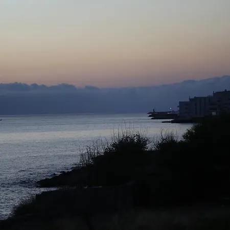 Kasgar Court Hotel 2*