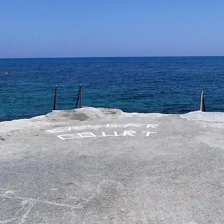 Kasgar Court Szálloda