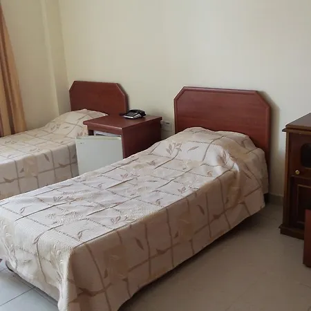 Kasgar Court Hotel