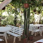 Kasgar Court Hotel