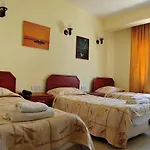 Hotel Kasgar Court