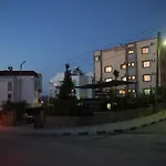 Kasgar Court Hotel Ayvaryara