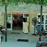 Kasgar Court 2*