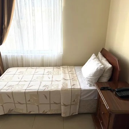 酒店 Kasgar Court Ayvaryara