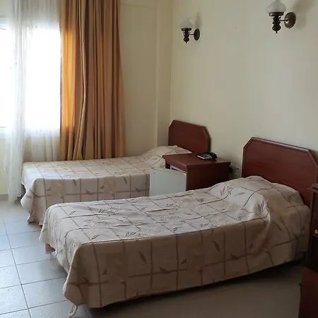 Kasgar Court Hotel Agia Varvara