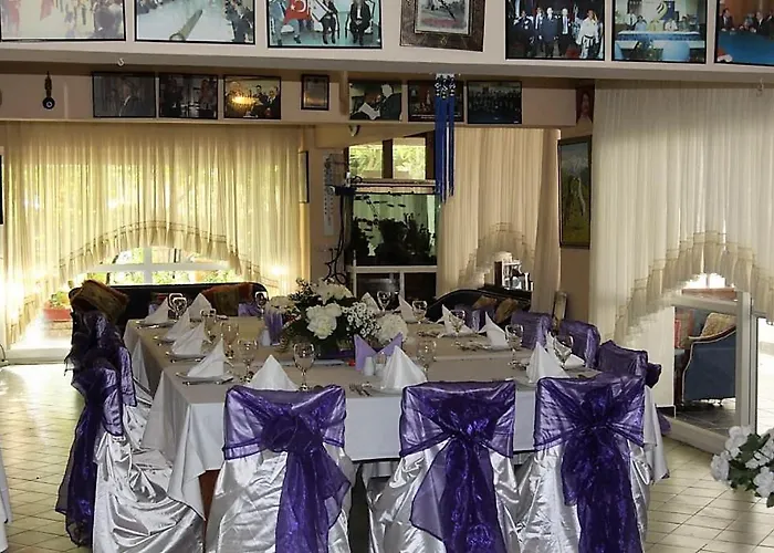 كاسغار كورت فندق 2*