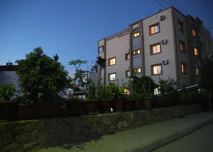 Kasgar Court מלון