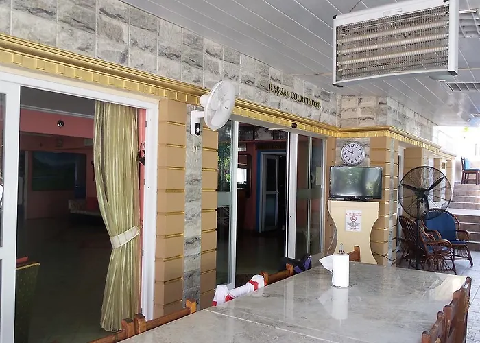 Kasgar Court מלון