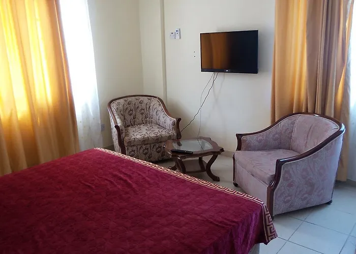 Kasgar Court מלון Ayvaryara