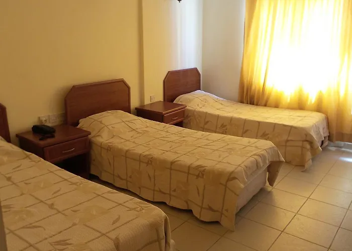 Kasgar Court 2* Ayvaryara