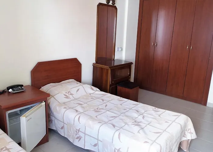 Kasgar Court מלון Ayvaryara